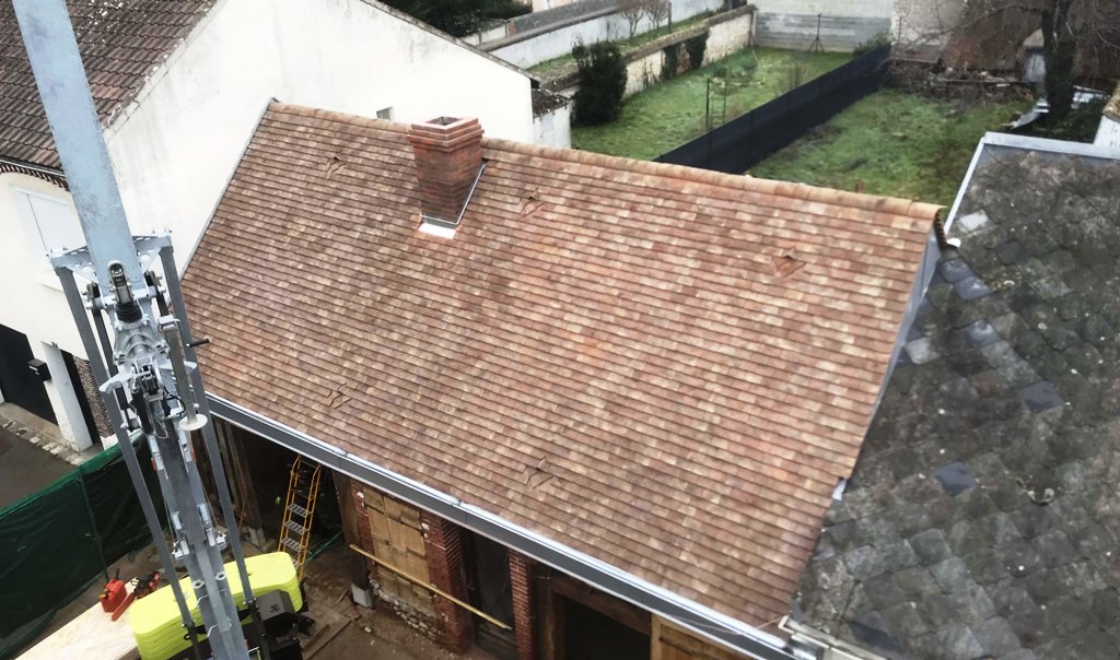 couvreur lorris, MILAN  Couverture lorris, toiture, aluminium, couverture en acier, couverture en aluminium, couverture bardage, couverture en cuivre, couverture métallique, couverture en plomb, couverture tuile, couverture en zinc, chéneau, châssis de toit, zinguerie